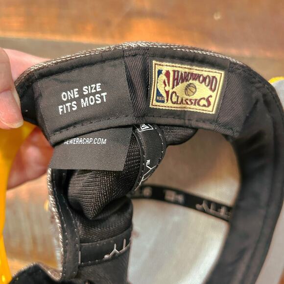 Golden State Warriors The City 59Fifty Hardwood Classic Hat - Picture 6 of 6